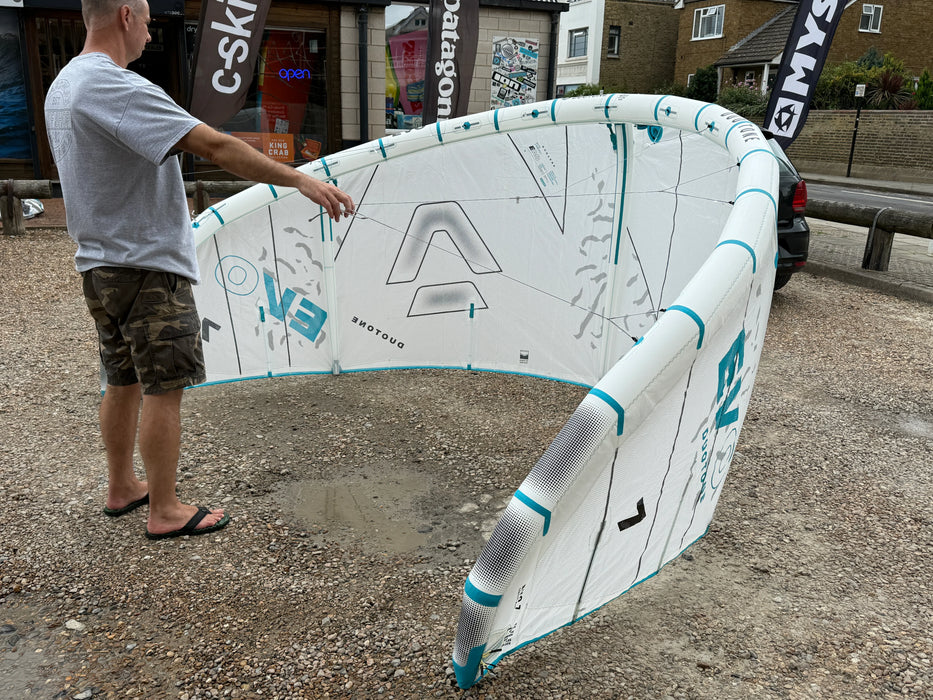 Duotone Evo 7m 2024 Kitesurfing kite Concept Blue