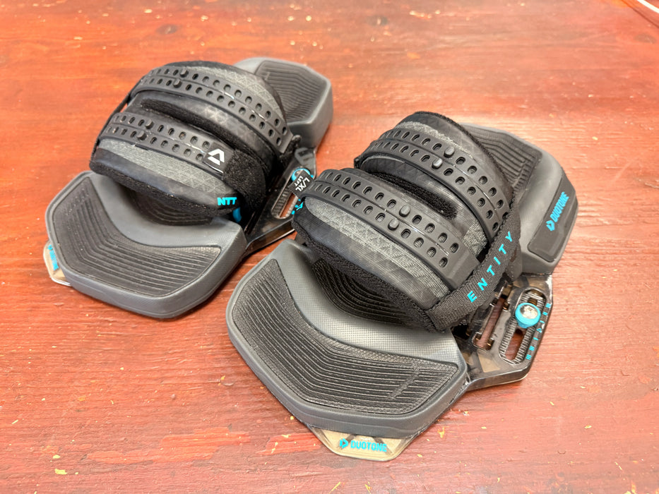 Duotone Entity L/XL footstraps Kitesurfing board pads straps