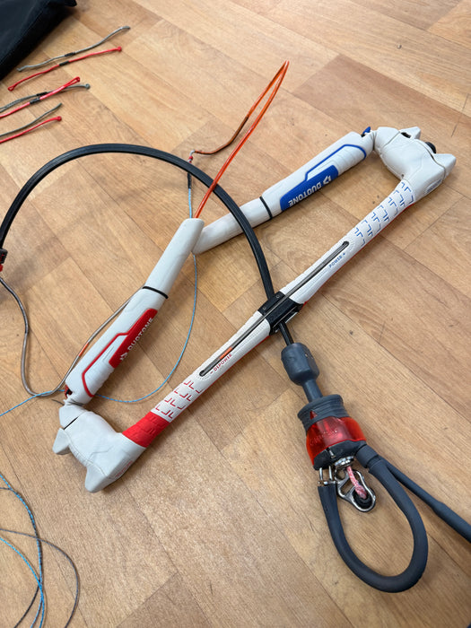 Duotone Click Bar 2025 22-24m lines Kitesurfing kite control