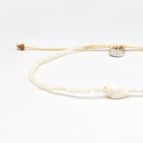 Pineapple Island Giada Melati Shell Beaded Anklet