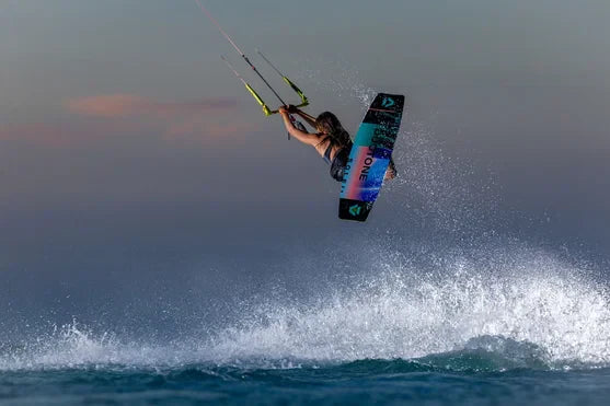 The Ultimate Guide to Kite Surfing: Master the Wind and Water in 2026