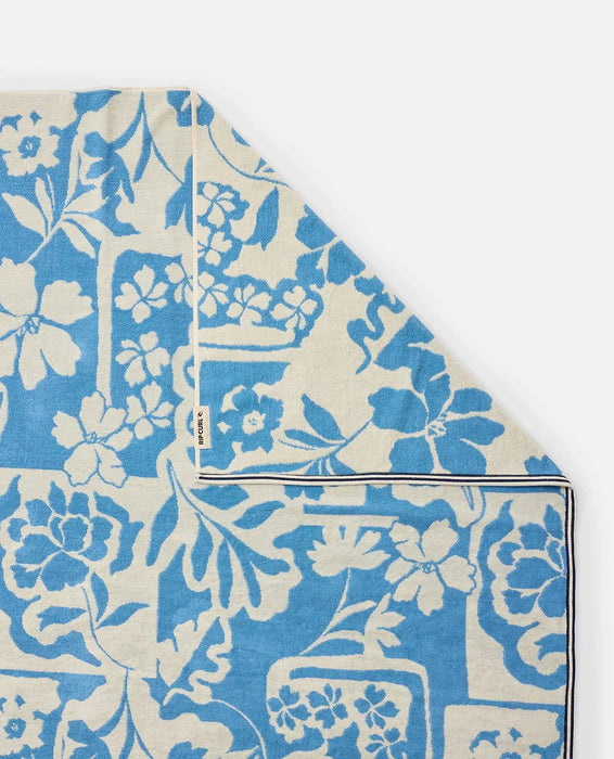 Rip Curl Surf Revival Double Towel II in Blissful Blue