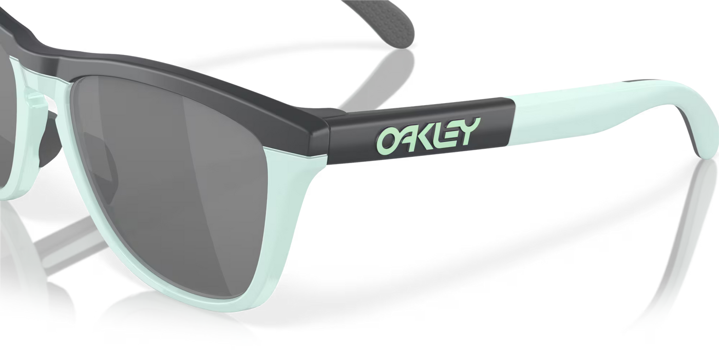 Oakley Frogskins™ Range Matte Carbon/Blue Milkshake with Prizm Black lenses