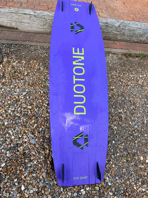Used Duotone Jaime SLS 2027 142/43 cm kiteboard, full purple top deck