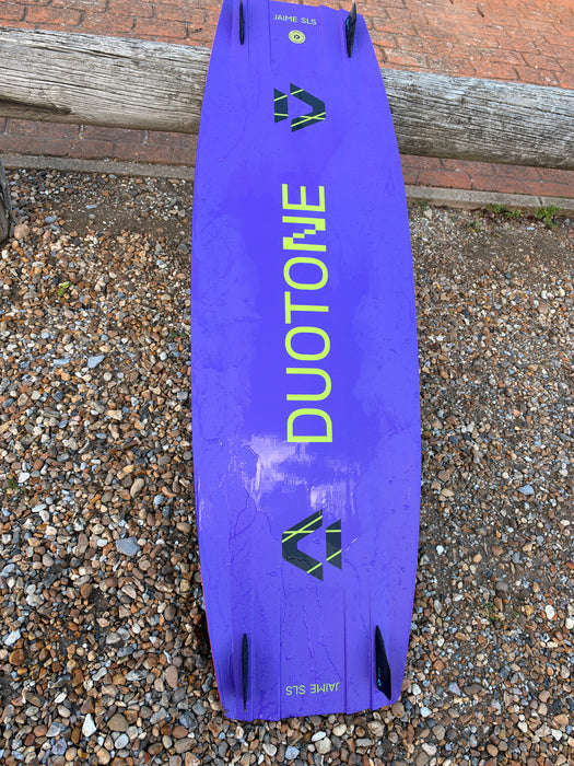 Used Duotone Jaime SLS 2027 142/43 cm kiteboard, full purple top deck