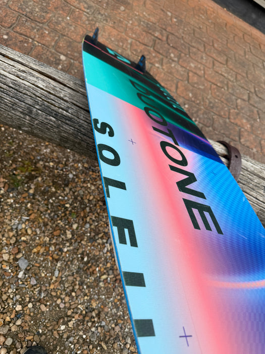 Duotone Soleil 132-38cm 2024 Ladies Kite Board