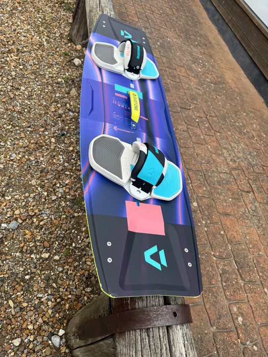 Duotone Soleil 132-38cm 2024 Ladies Kite Board