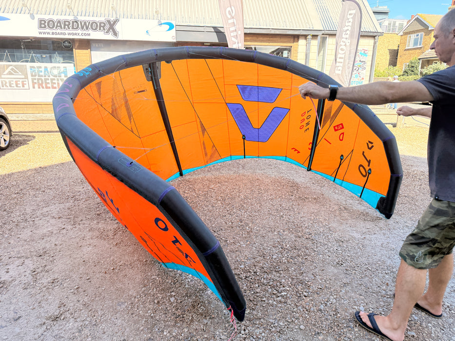 10m Duotone Dice SLS Kitesurfing Kite 2025