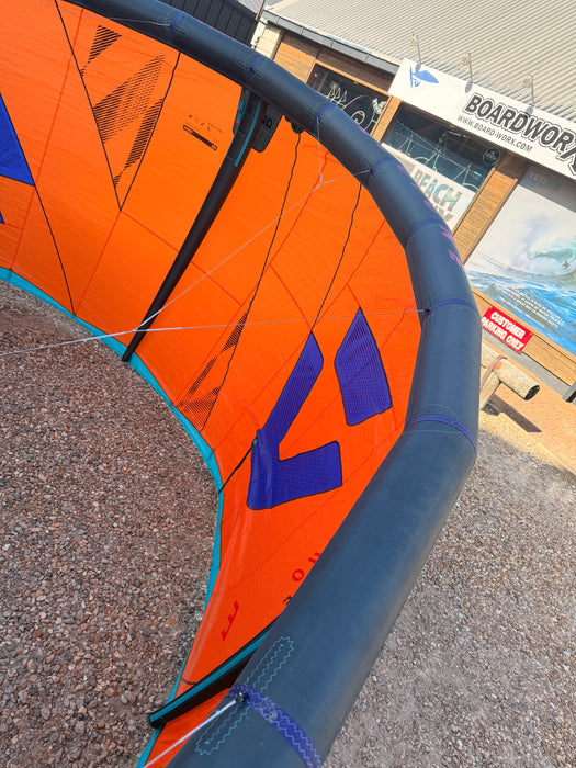 10m Duotone Dice SLS Kitesurfing Kite 2025