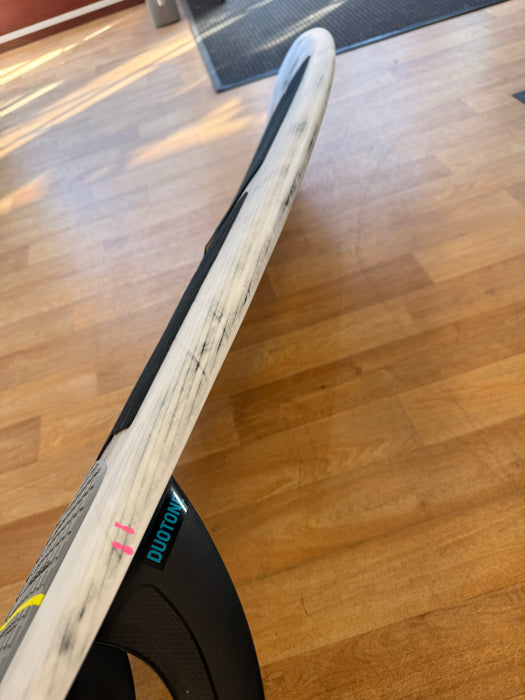 Duotone Whip DLAB kitesurfing kite wave board 5'3"
