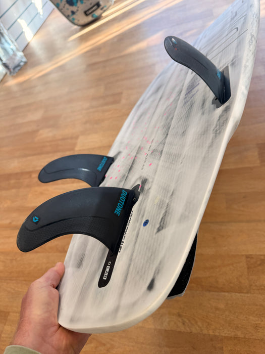Duotone Whip DLAB kitesurfing kite wave board 5'3"
