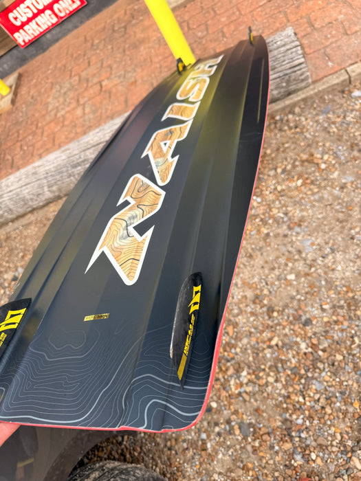 Naish Monarch 135-41cm Kitesurfing kite board