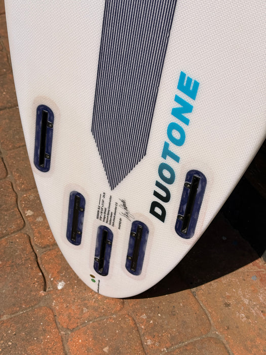 Ex-Demo Duotone Session SLS 5'10" Kitesurfing Board 2021 — Nearly New