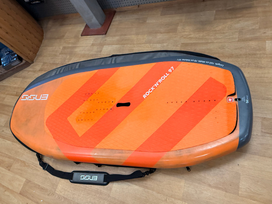 ENSIS ROCK’N’ROLL board on its bag, full deck view