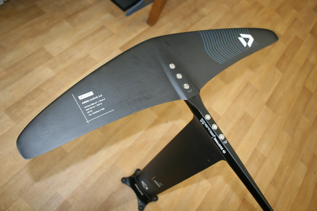 Duotone 1100 aero carve foil set Carbon Mast 82cm Used