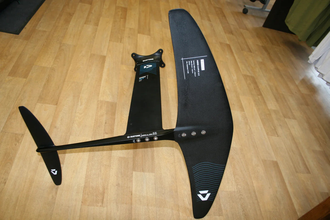 Duotone 1100 aero carve foil set Carbon Mast 82cm Used