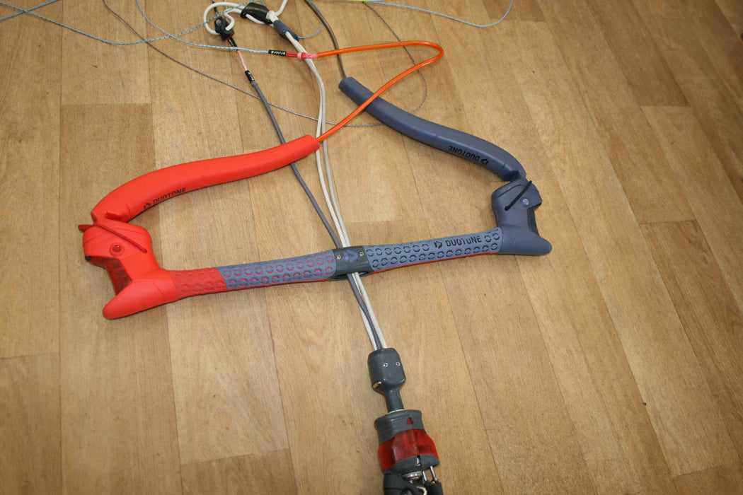 Duotone Used Trust Kitesurf Bar M 22-24m Lines