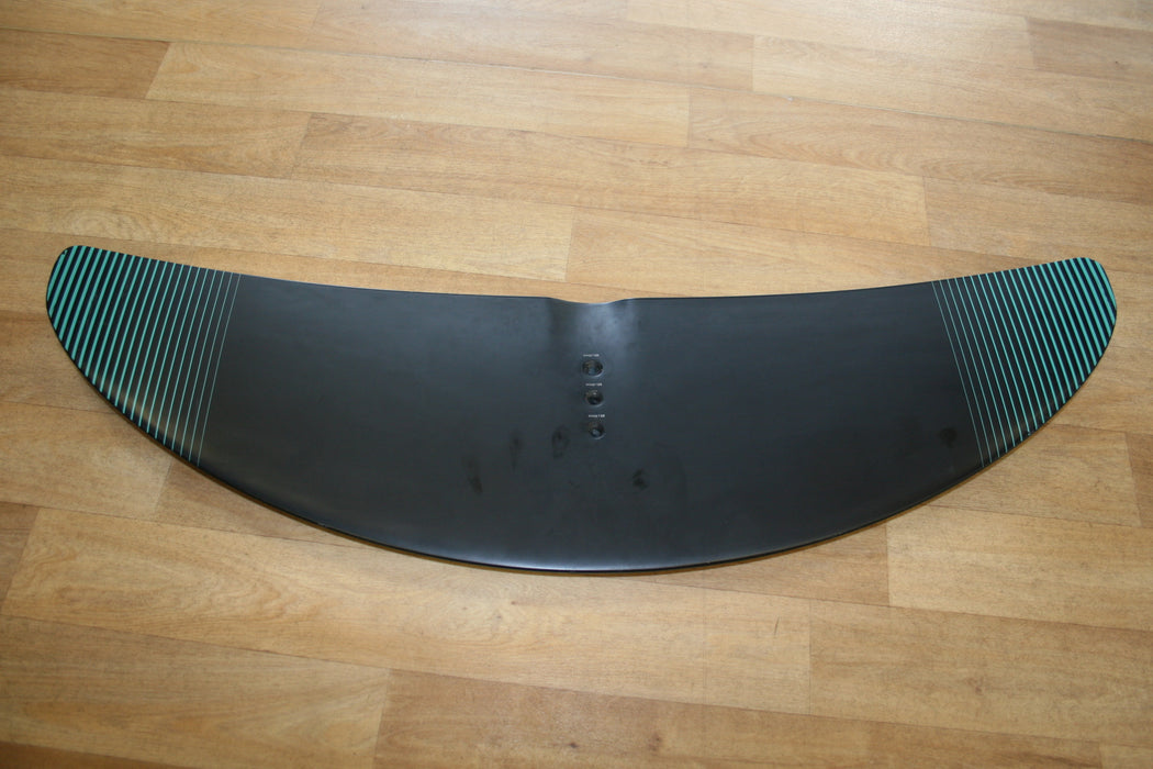 North Carbon Wingfoil Set Up 1850 +2400 + 85 mast