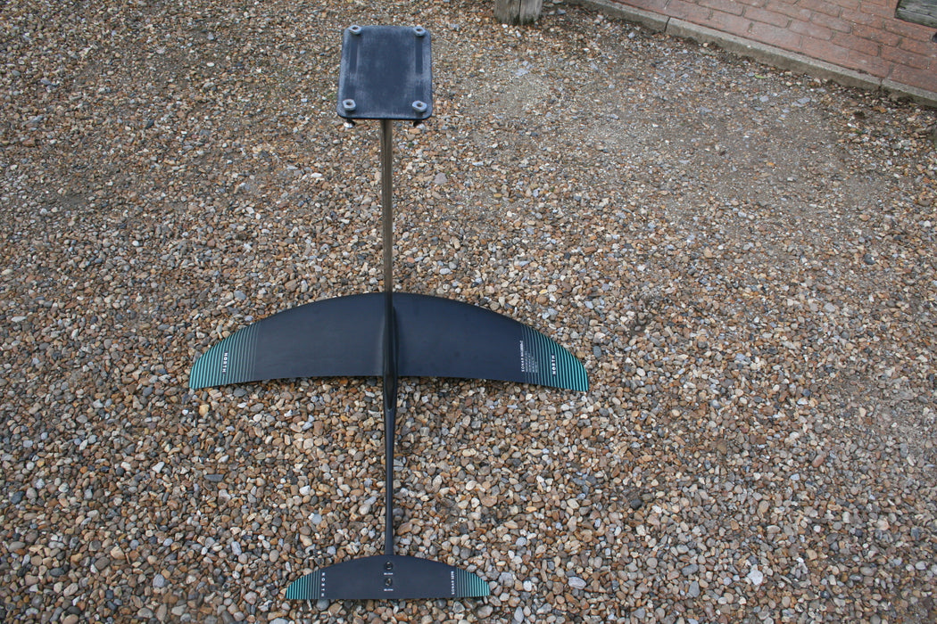 North Carbon Wingfoil Set Up 1850 +2400 + 85 mast