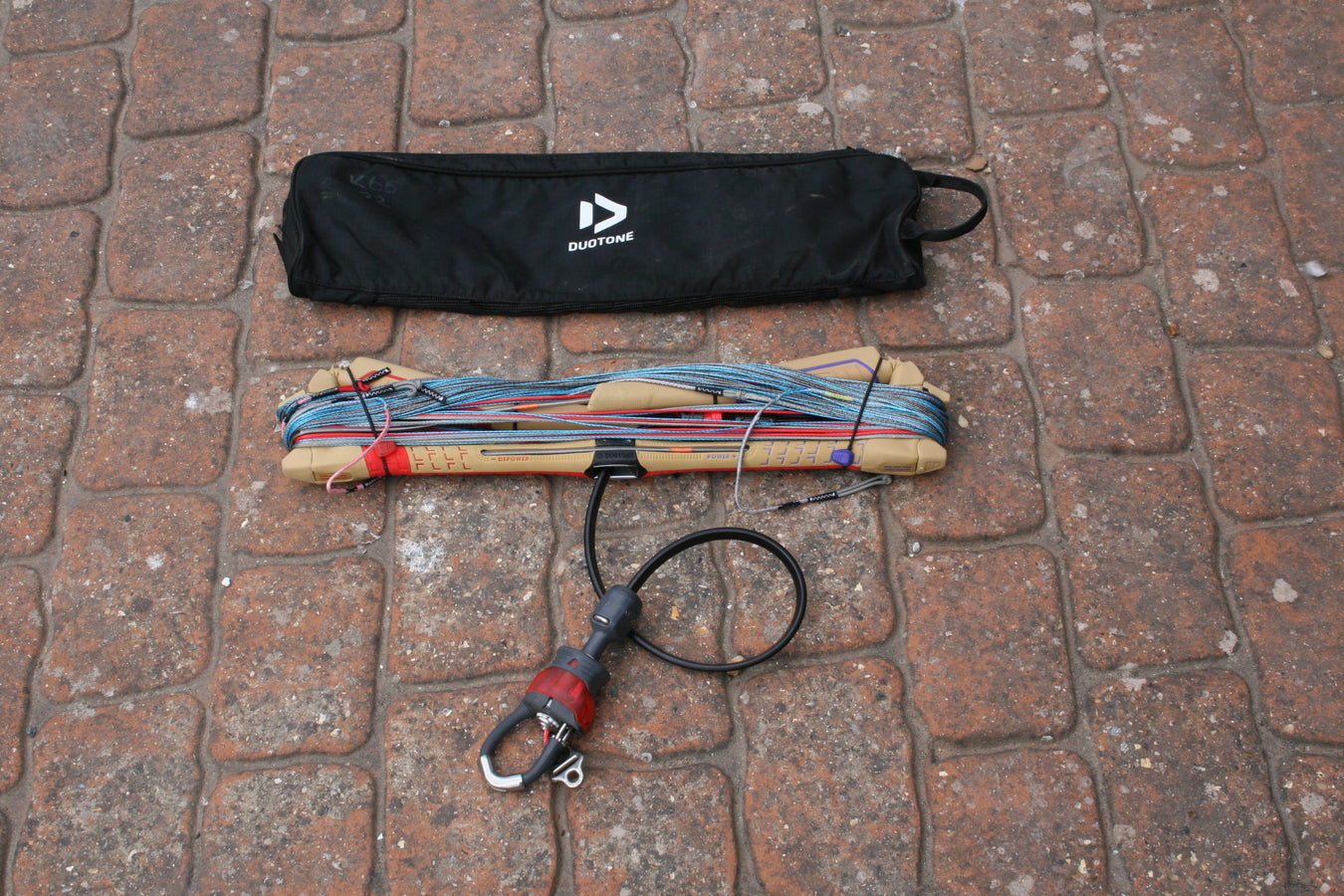 Second hand and used kitesurfing Gear