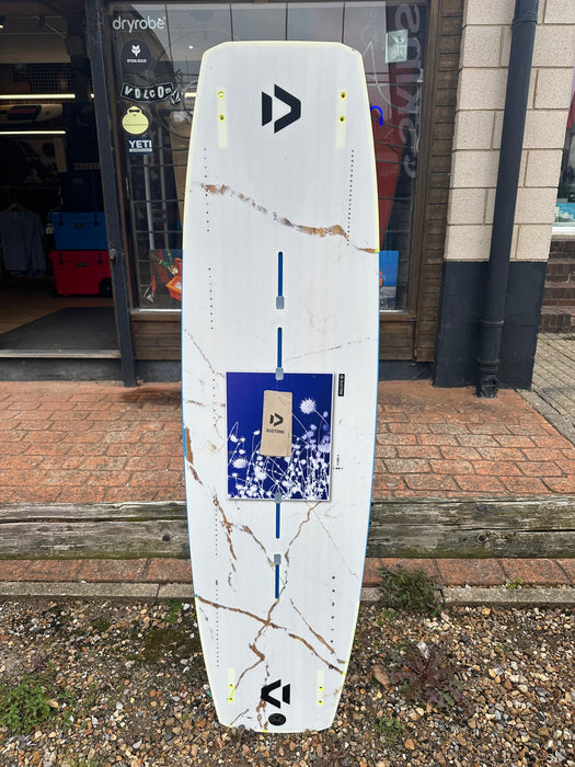 Duotone Gambler 151cm kitesurfing second hand Kiteboard