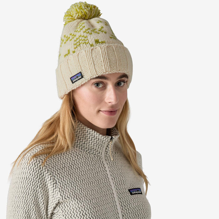 Patagonia Snowbelle Beanie Evergreen Flakes: Birch White