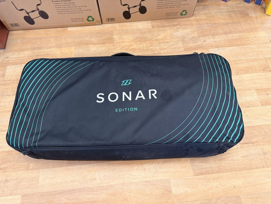North Sonar Edition padded travel bag