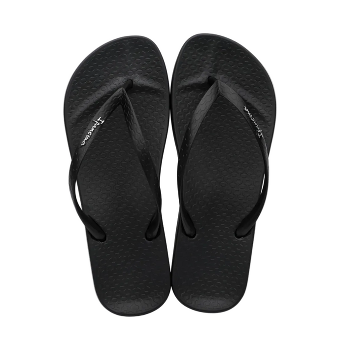 ladies flip flops black