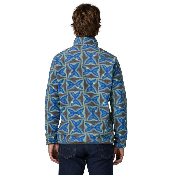 Patagonia Lightweight Synchilla Snap-T fleece in Forge Grey, side