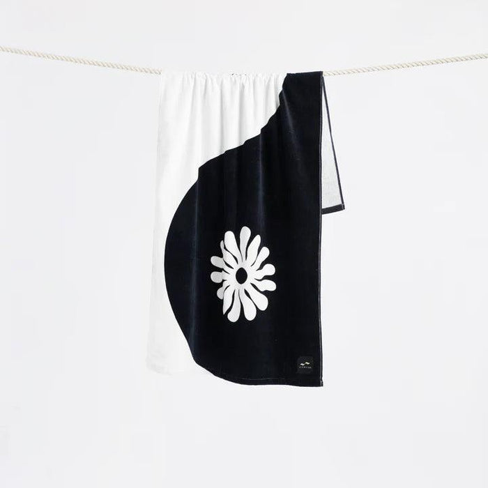 Slowtide Botanical Balance Beach Towel Black/White - Boardworx